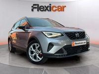 Usado Seat Arona FR 150 HP (110 kW) 2023 Cinzento SUV