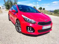 Usado Kia Ceed GT GT-Line 136 CV (100 kW) 2017 Rojo Berlina