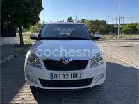 Usado Skoda Fabia Ambition 90 CV (66 kW) 2012 Blanco Berlina