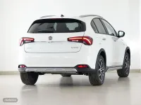 Usado Fiat Tipo Red 130 CV (95 kW) 2022 Blanco Familiar