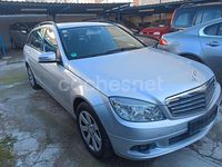 Usado Mercedes C200 Avantgarde 136 CV (100 kW) 2011 Gris / plata Familiar