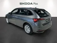 Usado Skoda Scala 95 CV (69 kW) 2026 Gris Utilitario