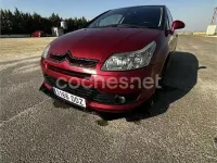 Usado Citroën C4 110 CV (80 kW) 2005 Rojo Berlina