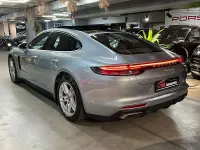 Usado Porsche Panamera 4 Executive 462 CV (339 kW) 2021 Gris / plata Berlina