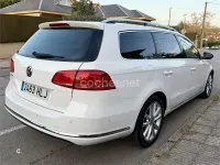 Begagnad VW Passat Highline 160 HK (117 kW) 2012 Vit Kombi
