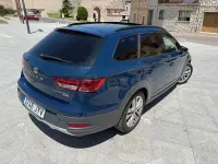 Usado Seat Leon 4Drive 150 CV (110 kW) 2018 Azul Familiar