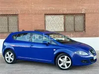Usado Seat Leon Sport 140 CV (102 kW) 2005 Azul Utilitario