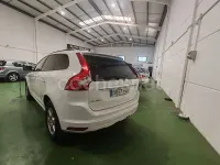 Usado Volvo XC60 Momentum 136 CV (100 kW) 2014 Blanco SUV