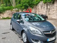 Usado Opel Meriva Excellence 110 CV (80 kW) 2016 Beige Monovolumen