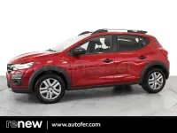 Usado Dacia Sandero Essentiel 101 CV (74 kW) 2023 Rojo Berlina