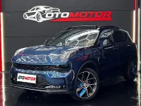 Usado Lynk & Co 01 261 CV (191 kW) 2023 Azul SUV