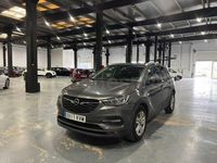 Usado Opel Grandland X Selective 130 CV (95 kW) 2019 Gris / plata SUV