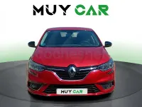 Usado Renault Mégane IV Life 100 CV (73 kW) 2018 Rojo Berlina