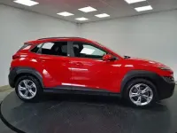 Usado Hyundai Kona 121 CV (88 kW) 2022 Rojo SUV