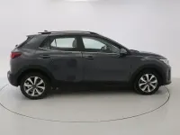 Usado Kia Stonic 101 CV (74 kW) 2021 Gris SUV