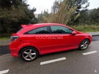 Usado Opel Astra GTC Enjoy 105 CV (77 kW) 2006 Rojo Berlina