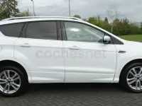 Usado Ford Kuga Trend 120 CV (88 kW) 2015 Blanco SUV