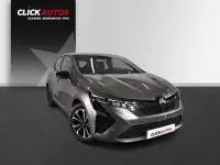 Usado Renault Clio Techno 91 CV (66 kW) 2024 Gris Utilitario