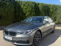 Usado BMW 730L Comfort Edition 265 CV (194 kW) 2017 Gris / plata Berlina