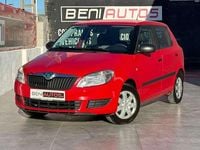 Usado Skoda Fabia 69 CV (50 kW) 2011 Rojo Utilitario