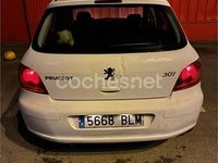 Usado Peugeot 307 110 CV (80 kW) 2002 Blanco Berlina