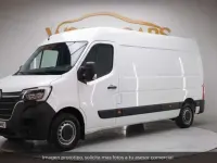 Usado Renault Master 110 CV (80 kW) 2023 Blanco Monovolumen