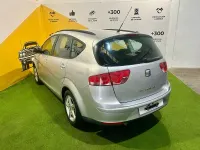 Usado Seat Altea XL Reference 105 CV (77 kW) 2012 Gris / plata Monovolumen