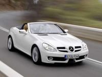 Usado Mercedes SLK200 184 CV (135 kW) 2008 Gris Descapotable