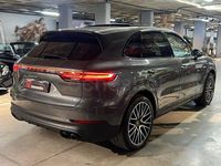 Usado Porsche Cayenne 462 CV (339 kW) 2021 Gris / plata SUV