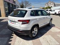 Usado Skoda Karoq Style 150 CV (110 kW) 2022 Blanco SUV