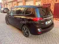 Usado Opel Zafira Tourer Selective 130 CV (95 kW) 2013 Granate Monovolumen