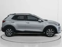 Usado Kia Stonic 101 CV (74 kW) 2024 Gris SUV