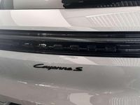 Usado Porsche Cayenne S E-Hybrid 519 CV (381 kW) 2024 Gris SUV