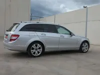 Usado Mercedes C200 Classic 136 CV (100 kW) 2010 Plateado Familiar