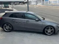 Käytetty Mercedes A200 150 HP (110 kW) 2019 Harmaa Sedan
