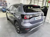 Usado VW T-Cross Sport 110 CV (80 kW) 2022 Gris SUV