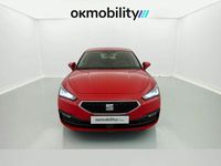 Usado Seat Leon Style 110 CV (80 kW) 2021 Rojo desire/gris