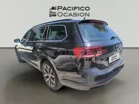 Usado VW Passat Executive 122 CV (89 kW) 2023 Gris / plata Familiar