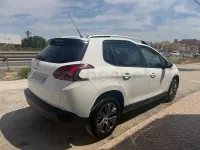 Usado Peugeot 2008 Style 82 CV (60 kW) 2018 Blanco SUV