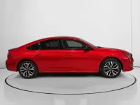 Usado Peugeot 508 Allure 131 CV (96 kW) 2024 Rojo Berlina