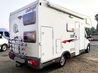 Usado Ford Transit 125 CV (91 kW) 2006 Blanco Familiar