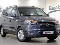 Usado SsangYong Rodius 155 CV (114 kW) 2014 Gris Monovolumen
