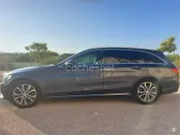 Usado Mercedes C220 170 CV (125 kW) 2015 Azul Familiar