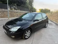 Usado Ford Focus Trend 100 CV (73 kW) 2003 Negro Berlina