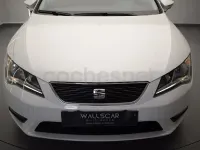 Usado Seat Leon Reference 105 CV (77 kW) 2014 Blanco Berlina