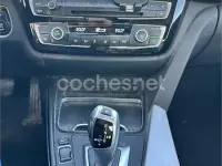 Usado BMW 318 Comfort Edition 150 CV (110 kW) 2016 Negro Berlina