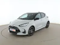 Usado Toyota Yaris Hybrid Sport 131 CV (96 kW) 2022 Gris Berlina