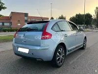 Usado Citroën C4 110 CV (80 kW) 2006 Azul Berlina