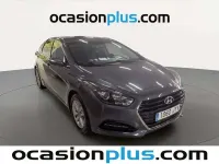 Usado Hyundai i40 116 CV (85 kW) 2017 Gris Berlina