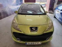 Usado Peugeot 207 110 CV (80 kW) 2007 Verde Berlina